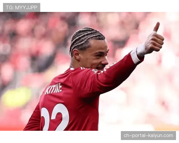 欧冠1-4决赛激烈对抗，杜埃和埃基蒂克双双受伤